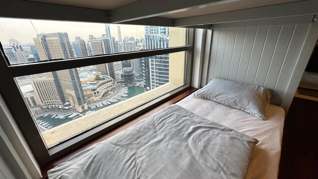 Neyar Beach Vibes - The Penthouse Hostel ดูไบ ภายนอก รูปภาพ